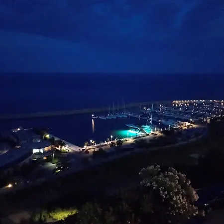 Дом отдыха Blue Paradise *